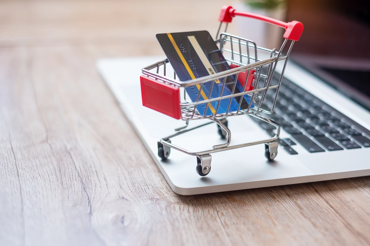 Les courses en ligne à travers le monde : une régulation juridique aux multiples facettes