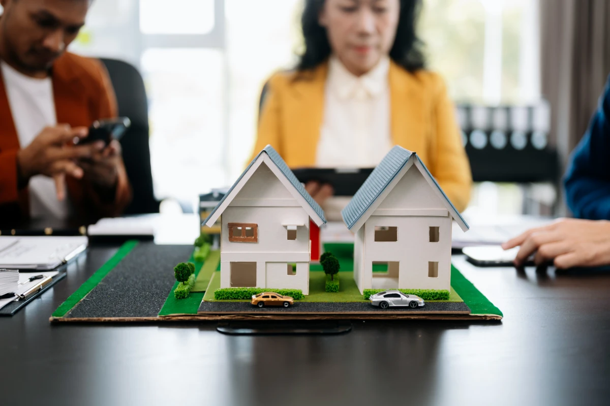 La loi Hoguet : Un cadre légal strict pour les agents immobiliers