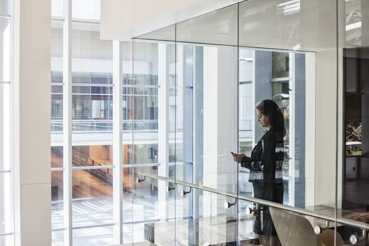 Restructurations économiques : Guide complet des obligations légales des employeurs